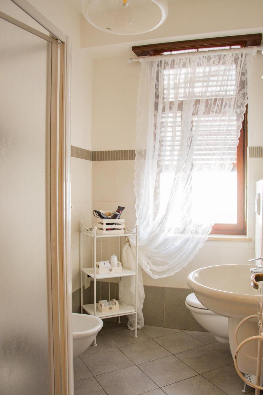 ורונה Guest House Piazza Isolo מראה חיצוני תמונה
