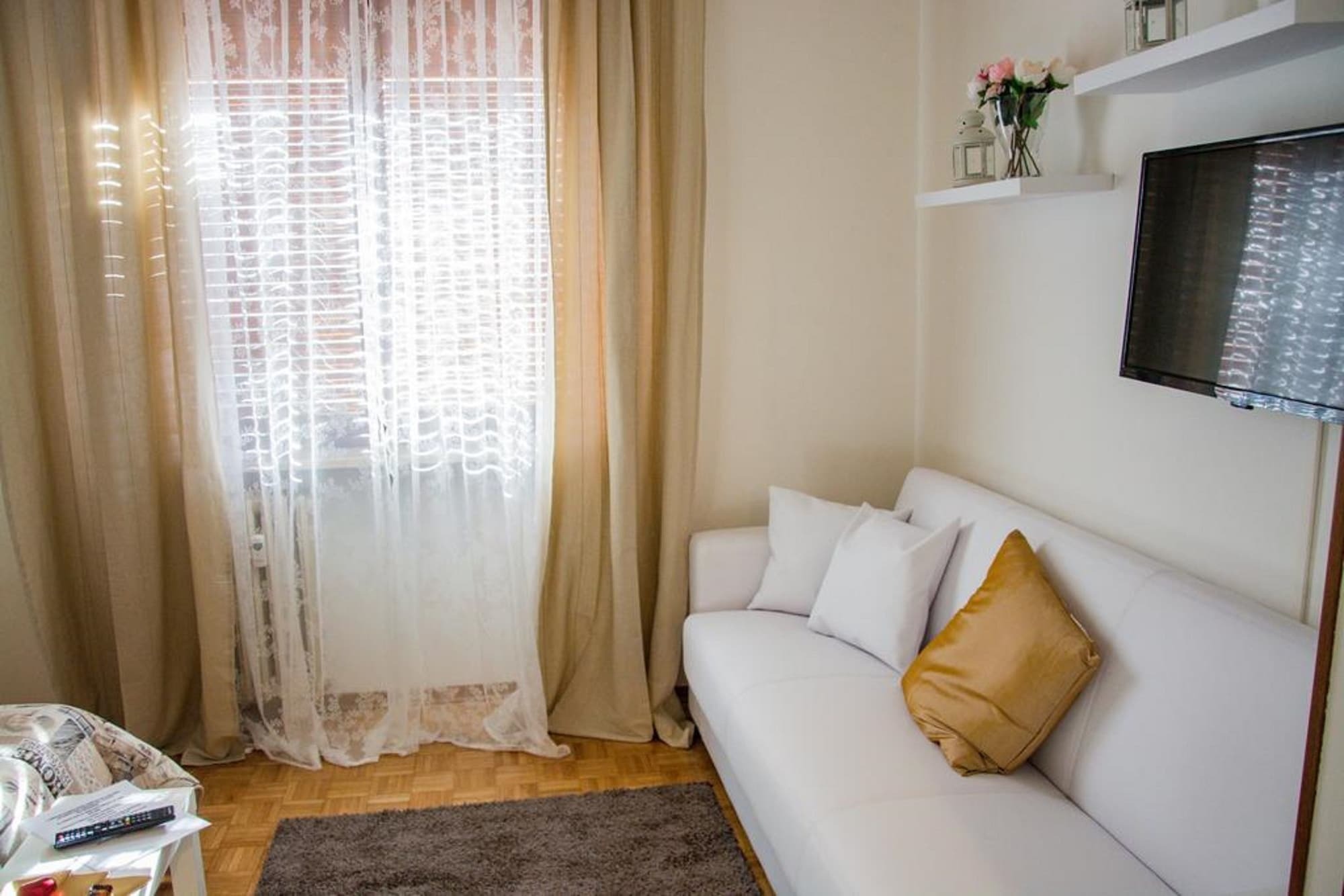 ורונה Guest House Piazza Isolo מראה חיצוני תמונה