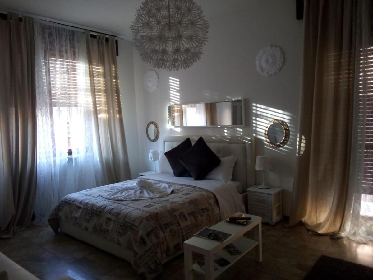 ורונה Guest House Piazza Isolo מראה חיצוני תמונה